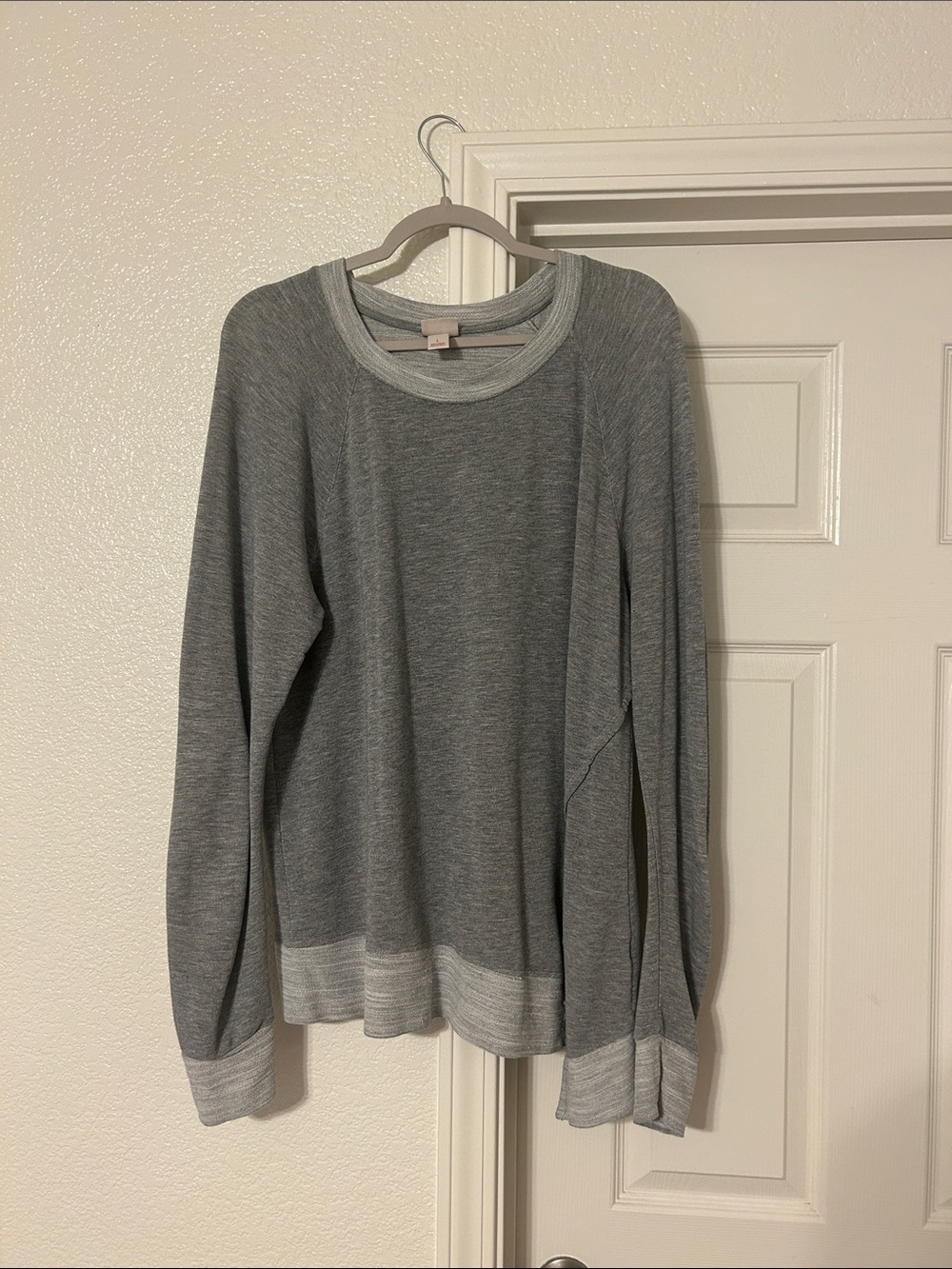 Mossimo Supply Co. Gray Crewneck Sweater with Contrast Trim